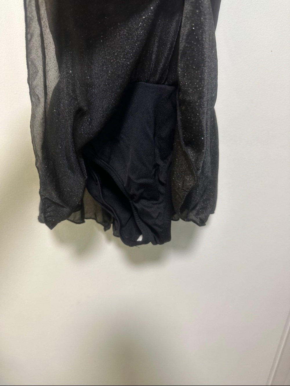 Girls leotard w/skirt size 12/14 - Picture 3 of 4
